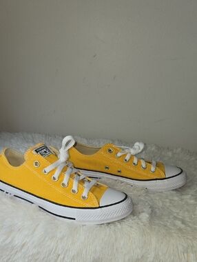 Converse Chuck Taylor All Star Yellow Ox Sneakers Women US 12  Style: 130129F